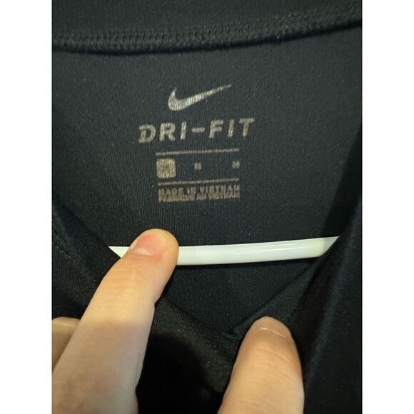 NIKE BLACK T-SHIRT MEDIUM - Picture 3 of 4